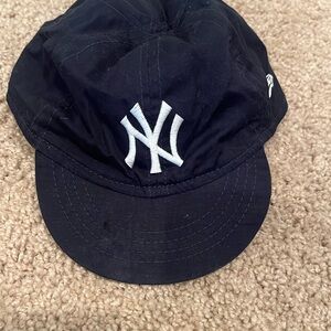 Infant NY Yankees hat